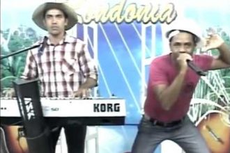 Videos WhatsApp: Gato Ladrão de Cigarro