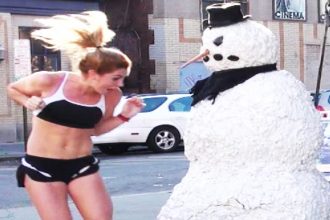 Videos Engraçados: Pegadinha do Boneco de Neve