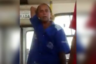 Baixar video Jeito novo de descer do ônibus