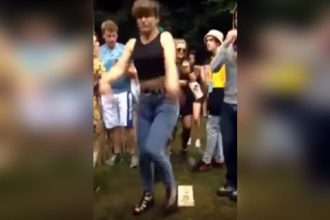 Videos: Pensa numa dança escrota 2