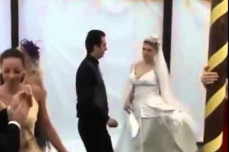 Baixar video Convidada Sem Noção Estraga Casamento