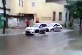 Baixar video Jeito novo de empurrar o carro