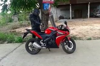 Baixar video Saindo de moto pra um passeio