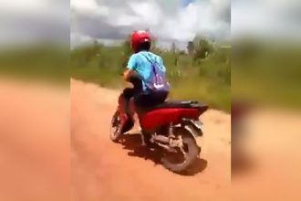 Video Cacetadas: Aprendendo a dar um grau