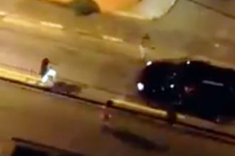Baixar video Pivetes roubando carro na rua
