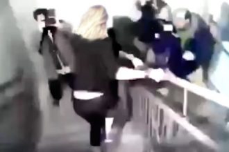 Reflexão: Tocando violão com lata