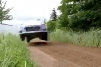 Videos de Carro: Rally muito rápido