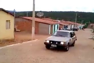 Videos de Carro: Som potente no carro