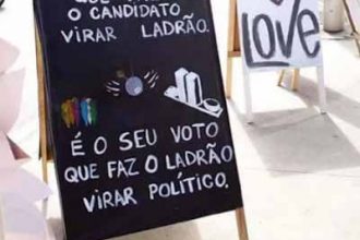 Baixar imagem Cuidado com seu voto