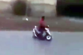 Baixar video O maluco da scooter