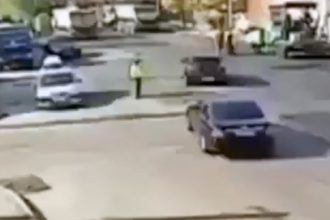 Video Cacetadas: E a correnteza levou