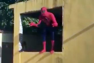 Baixar video Acabou a teia do Homem Aranha