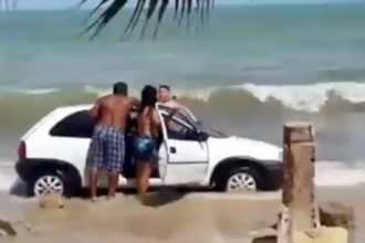 Baixar video Deu ruim de carro na areia