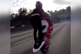 Videos de Moto: Gosta de se exibir de moto