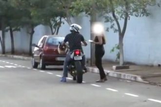 Videos: Pegadinha: Maria gasolina de moto