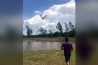 Baixar video Pescando com Drone