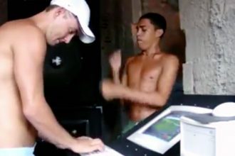 Videos WhatsApp: Improvisando no gás de cozinha