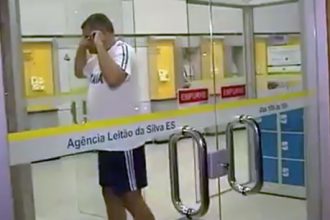 Baixar video Preso na Agência de Banco