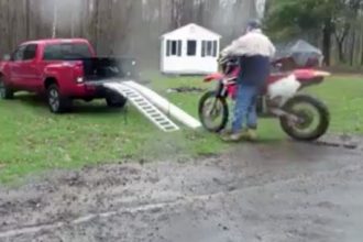 Video Cacetadas: Atropelado por uma sombra