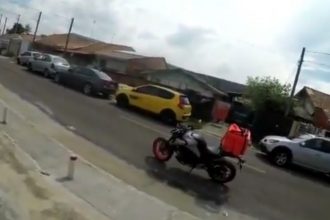 Videos de Moto: Onde é a ré nesse negócio