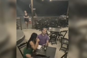 Videos Engraçados: Susto no vidro