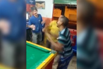 Videos Engraçados: Quando rola briga no buteco
