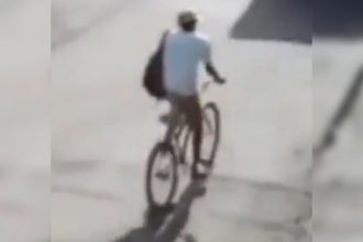 Videos Engraçados: Tem alguém que não ta curtindo